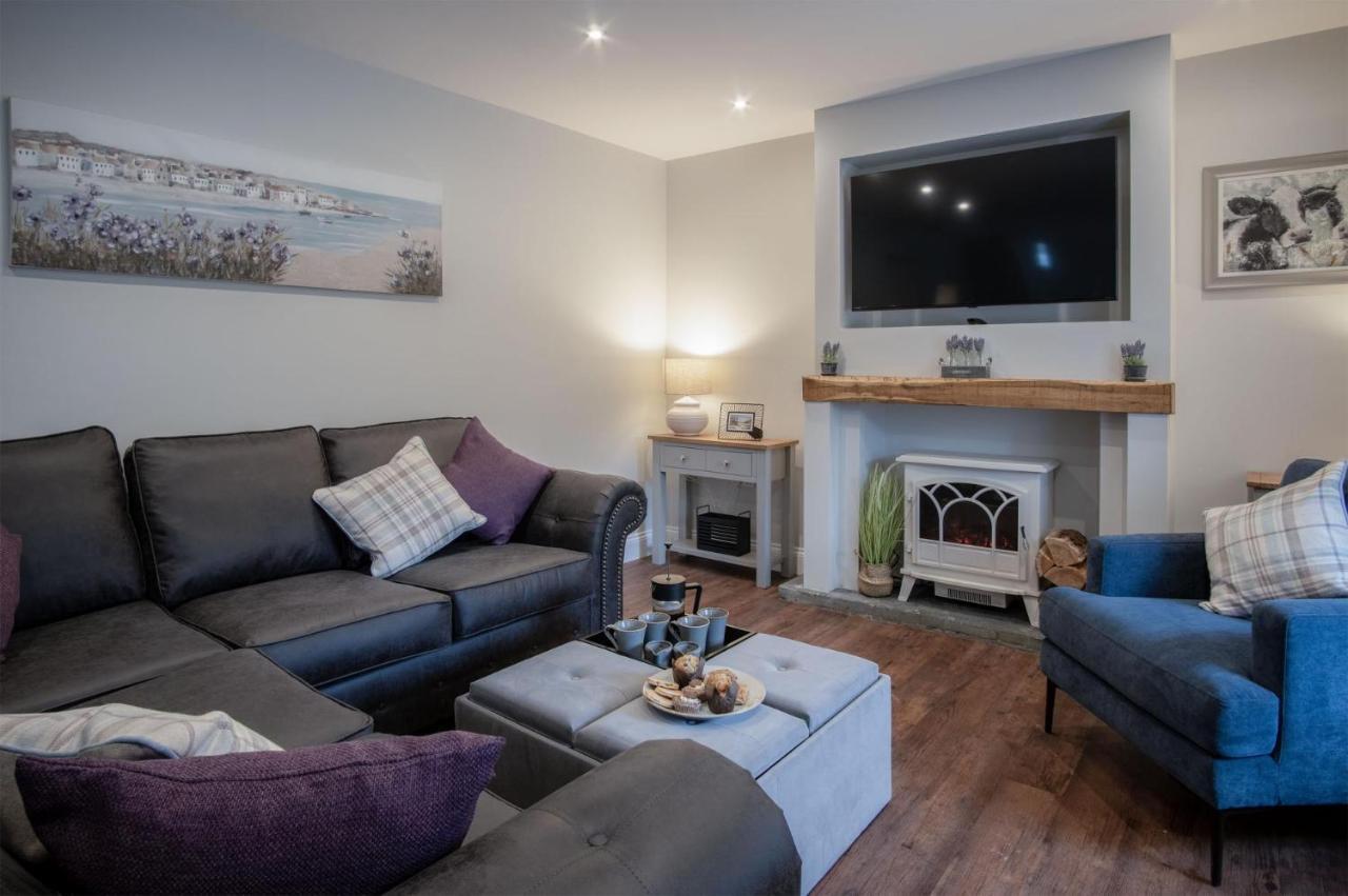 Kiln Park Farmhouse - 4 Bedroom Cottage - Narberth Eksteriør bilde